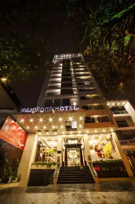 Moonlight Hotel Hue فنادق في هوي
