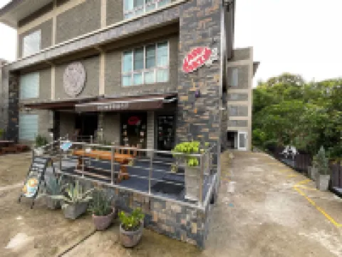 Cha Li's Family Hotel&Hostel Hotels near The Heart of Pai Resort