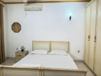 Gondolas Home Stay Hotels in Gonawala