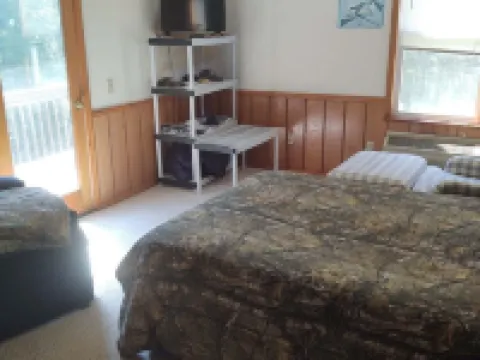 Fishing, Boating, Golf , Hunting - perfect getaway. Near Augusta for Masters Hotels in McCormick County