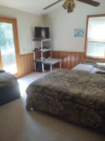 Fishing, Boating, Golf , Hunting - perfect getaway. Near Augusta for Masters