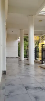 Varsha Enclave-White House - Lejligheder