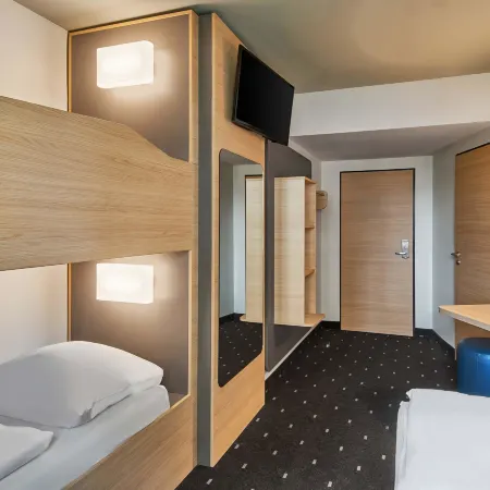 B&B HOTEL Frankfurt-West Отели рядом с достопримечательностью «Хехст»