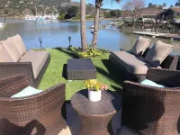 Tranquil Waterfront Retreat Haven