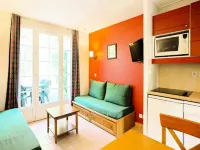 Apartment in Monflanquin Near Castles
