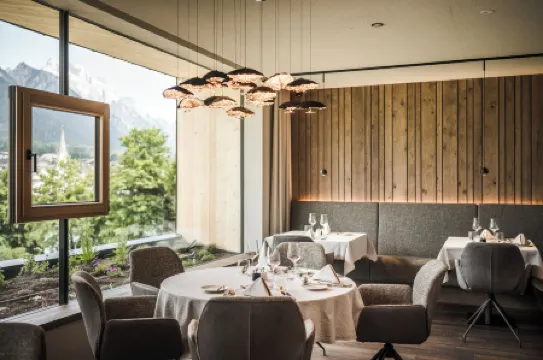 Excelsior Dolomites Life Resort