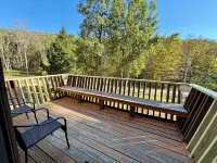Spacious 8 Bdrm Chalet Set up for Large Group Entertaining!
