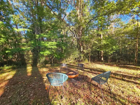 Refreshing home with WiFi, AC, fireplace in marvelous Heart of Yadkin Valley