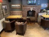 George & Dragon Hoteles en Willington