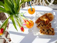 2 room apartment with hot tub Hotels in Mlini