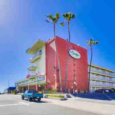 Surfer Beach Hotel Hotel Exterior
