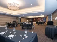 Sandman Signature Calgary Downtown Hotel Hotels in Calgary