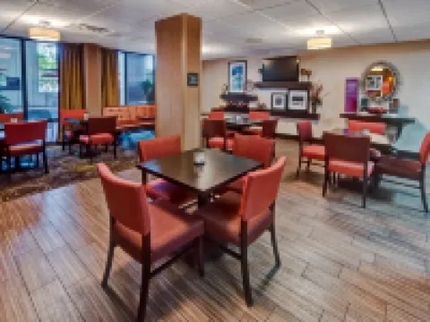 希爾頓克拉克斯維爾歡朋酒店 克拉克斯維爾酒店