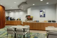 SpringHill Suites Frankenmuth - breakfast