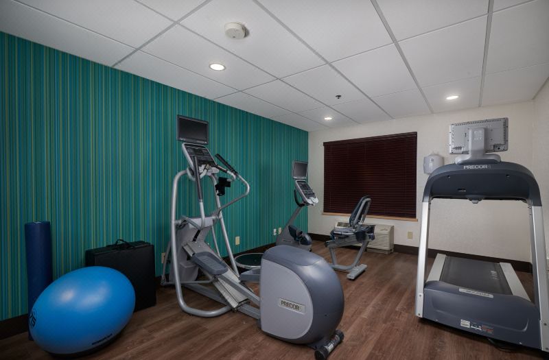 Holiday Inn Express & Suites Anniston/Oxford by IHG photo 4