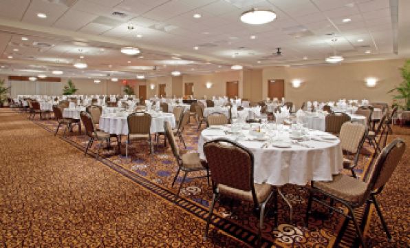Holiday Inn PURDUE - FORT WAYNE by IHG