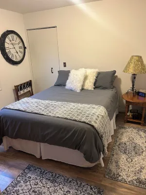 Lovely location close to the lake and downtown Lake CIty & Several beaches.