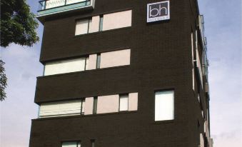 Hotel bh Parque 93