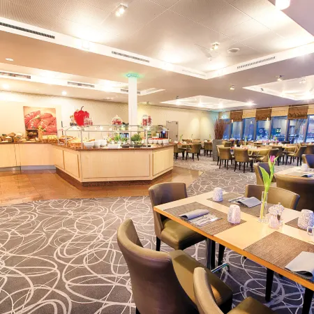 Leonardo Hotel Hannover Отели рядом с достопримечательностью «Бемероде»