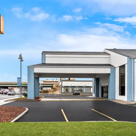 Comfort Inn & Suites Salt Lake City I-80 I-15 Downtown Отели рядом с достопримечательностью «Сад Red Butte»