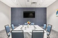 Spark by Hilton Madison Central - breakfast