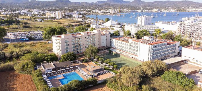 Invisa Hotel Es Pla - Adults Only Hotels in Ibiza