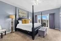 The Greenview Manor - Lake Views