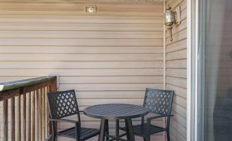 Hillside Cottage in the Vineyards Resort!