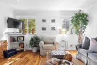 Zurich Drive by AvantStay - Boutique