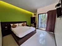 Palm Sweet Resort - Hot Tub