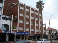 Punta del Este Shelton Hotel فنادق في 