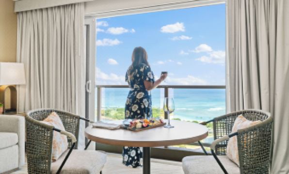 Ala Moana Honolulu by Mantra