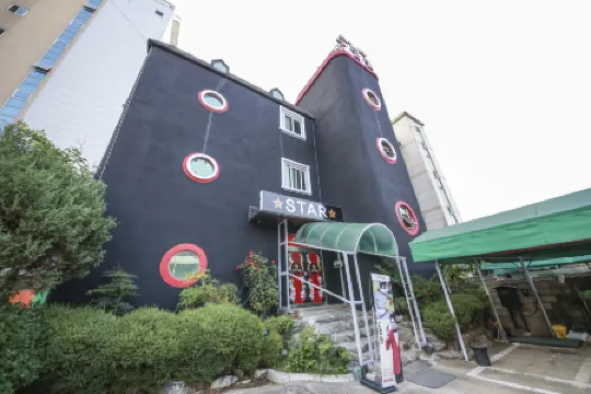 Asan Star Self Check-in Motel