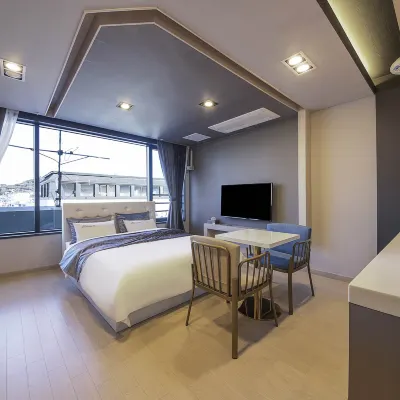 Yeosu Blossom Hotel Hotel dekat Aula Peringatan Expo