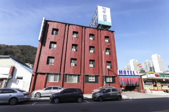 Cheongpyeong Hoban 鄰近清平站的酒店