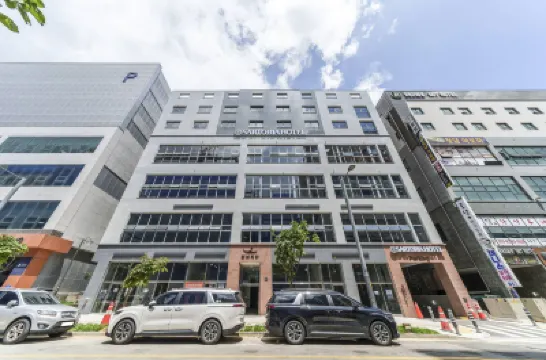 Pyeongtaek (Godeok) Sartoria 平沢プレミアムアウトレット PPOアイパークモール周辺のホテル