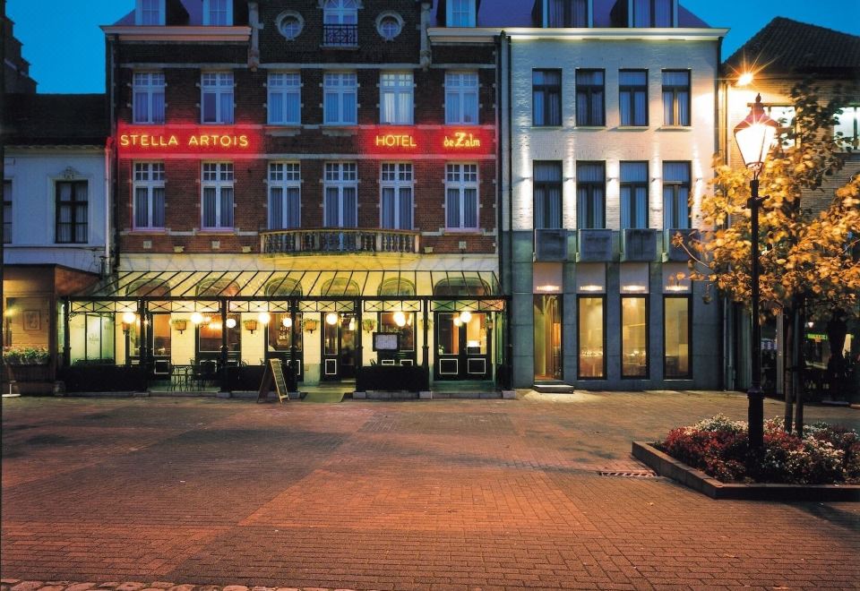 Hotel de Zalm - Housity