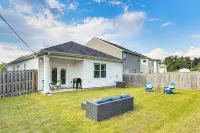 7 Mi to Dtwn Augusta! Modern Family Home - 3-Star