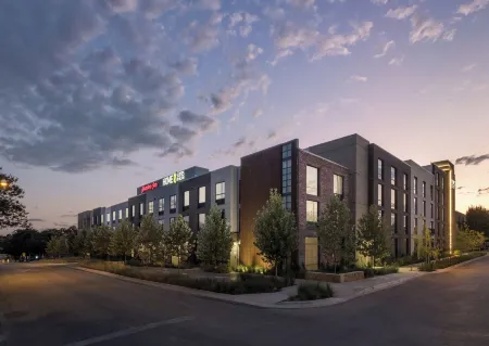 Home2 Suites by Hilton Austin East Side 5th Street Отели рядом с достопримечательностью «Университет Техас в Остин»