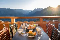 Apartment in Risoul with Ski-in/Ski-Out Access