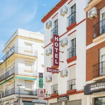Hotel Arunda II Отели рядом с достопримечательностью «Арена для корриды в Ронде»