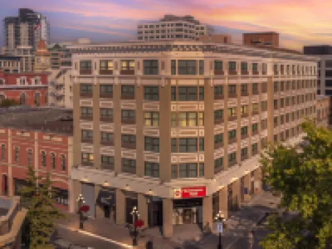 Best Western Plus Carlton Plaza Hotel Hotels in Victoria