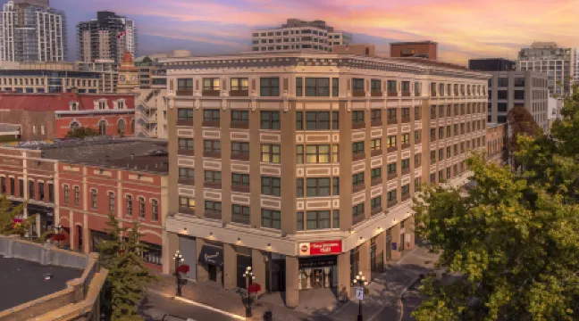 Best Western Plus Carlton Plaza Hotel