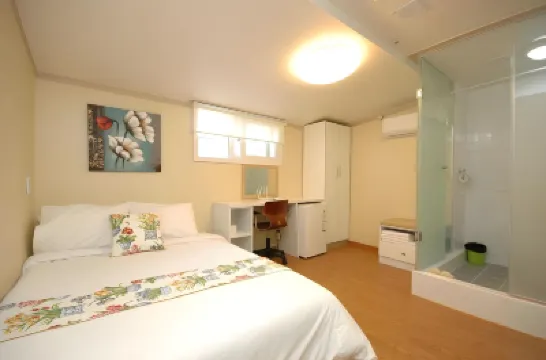 อีเรสซิเดนซ์ โรงแรมใกล้สถานีฮักดง