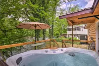Smoky Mountain Cabin w/ Hot Tub & River Views! - 3-Star