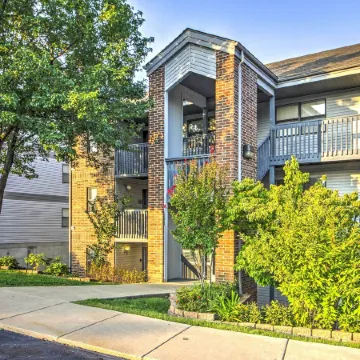Cozy Pointe Royale Condo about 4 Mi to Table Rock Lake