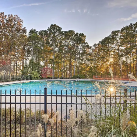 1/2 Mi to Marina: Lake Arrowhead Condo!