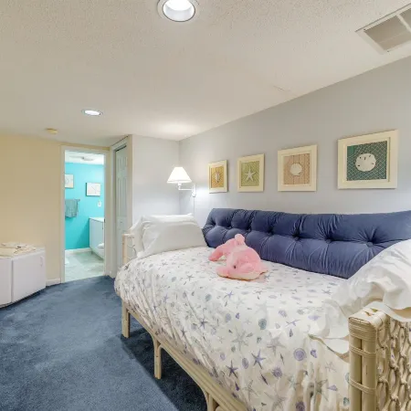 Sea Colony Condo w/ Balcony ~ 1 Mi to Beach!