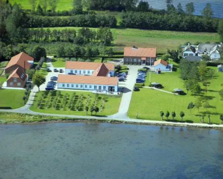 ボーレ ノブ フィヨルドホテル ヘーデンステット市のホテル