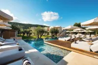 The Yard Corfu - Swimmingpools